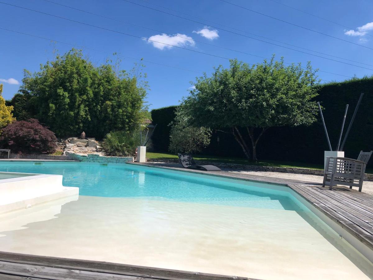 t2 indépendant dans maison avec piscine proche bordeaux Eysines Extérieur photo