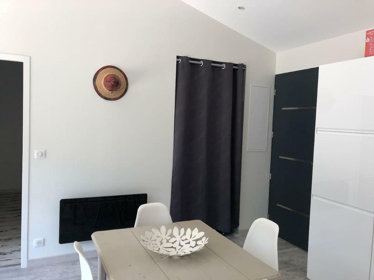 t2 indépendant dans maison avec piscine proche bordeaux Eysines Extérieur photo