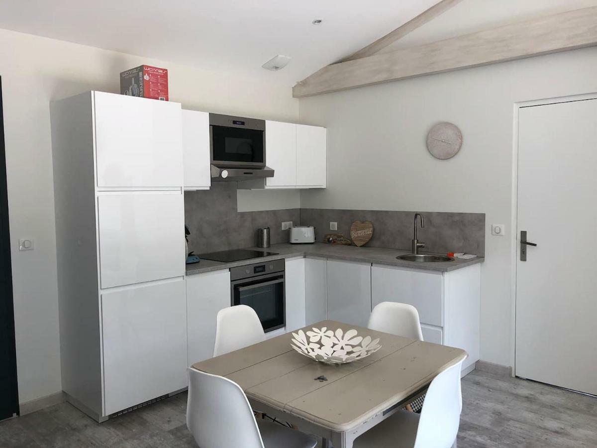 t2 indépendant dans maison avec piscine proche bordeaux Eysines Extérieur photo